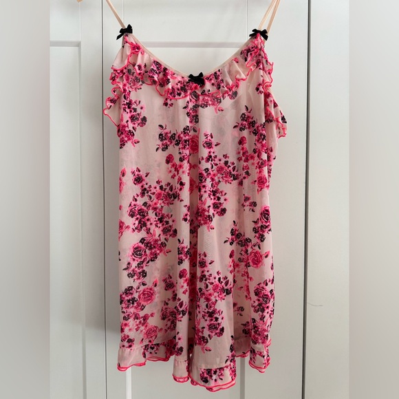 Betsey Johnson Pink Floral Nightgown size L - Picture 2 of 4